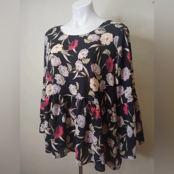 Downeast Floral Peplum Tunic Top Size XL - Picture 1 of 10